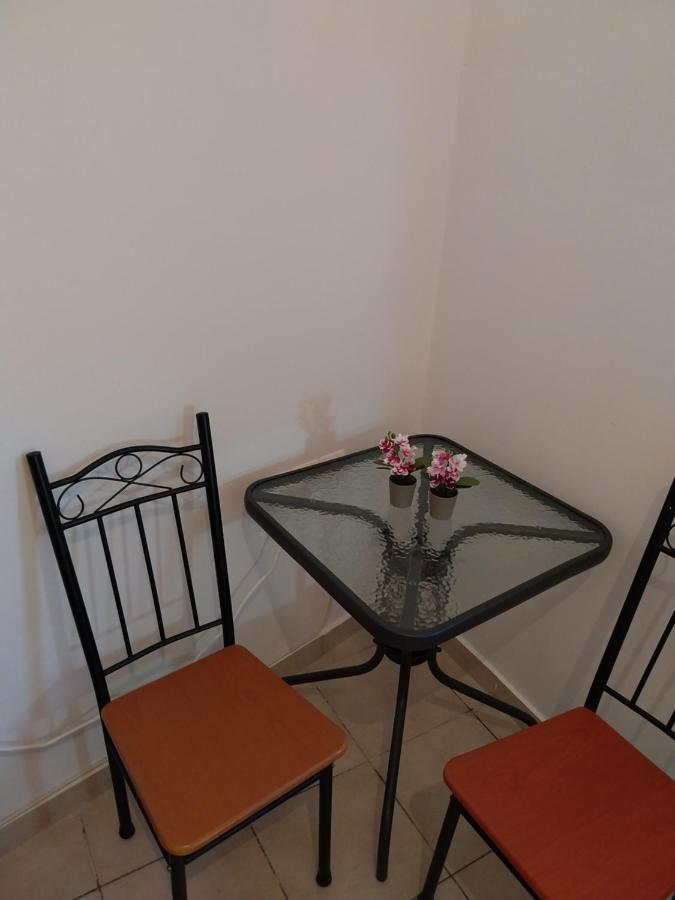 Dreamy Apartment แอร์มูโปลี ภายนอก รูปภาพ